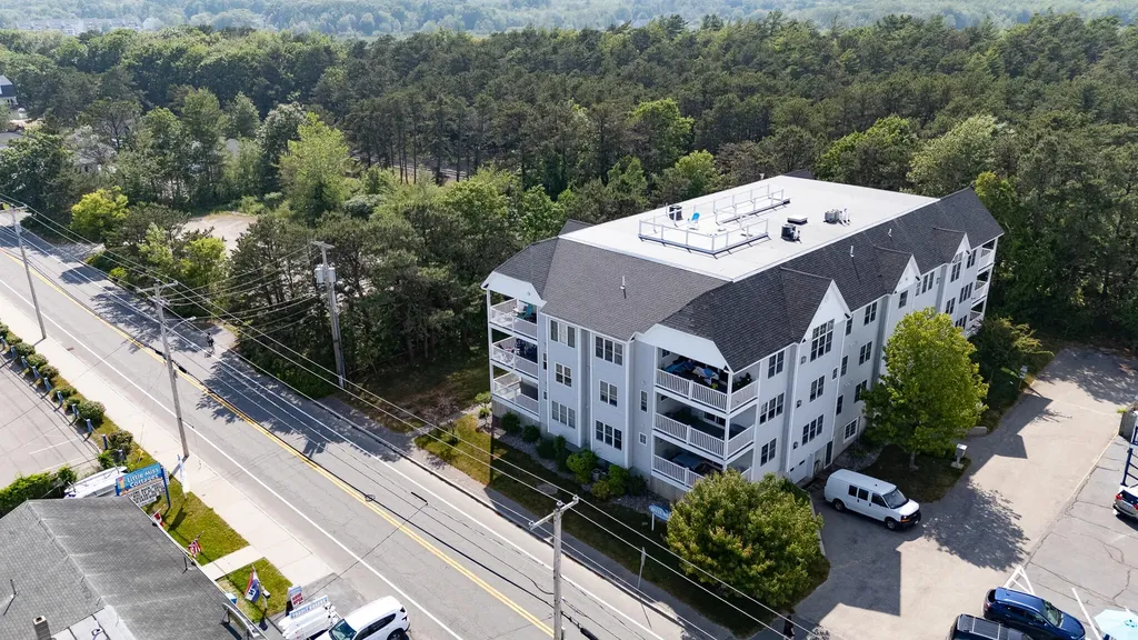 170 E Grand Avenue Old Orchard Beach ME 04064