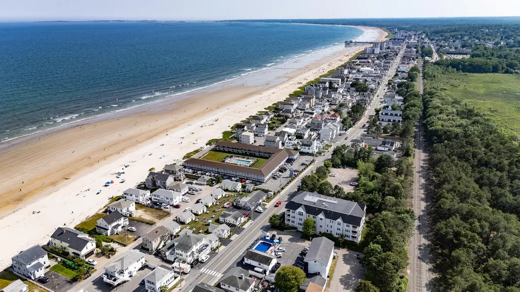 170 E Grand Avenue Old Orchard Beach ME 04064