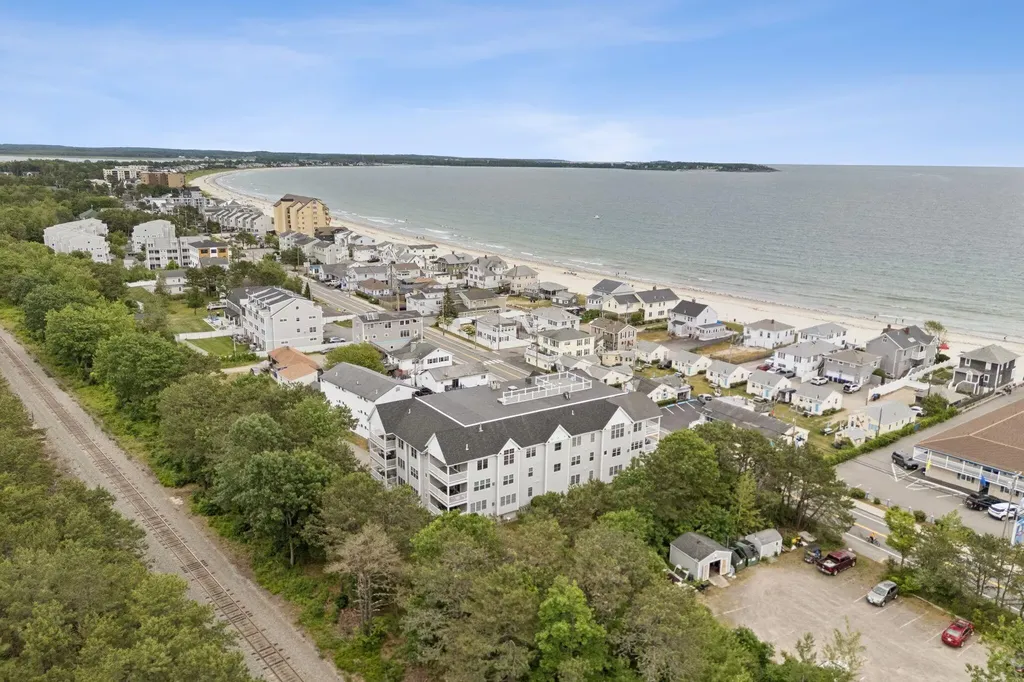170 E Grand Avenue Old Orchard Beach ME 04064