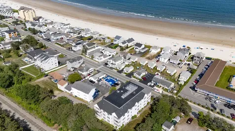 170 E Grand Avenue Old Orchard Beach ME 04064