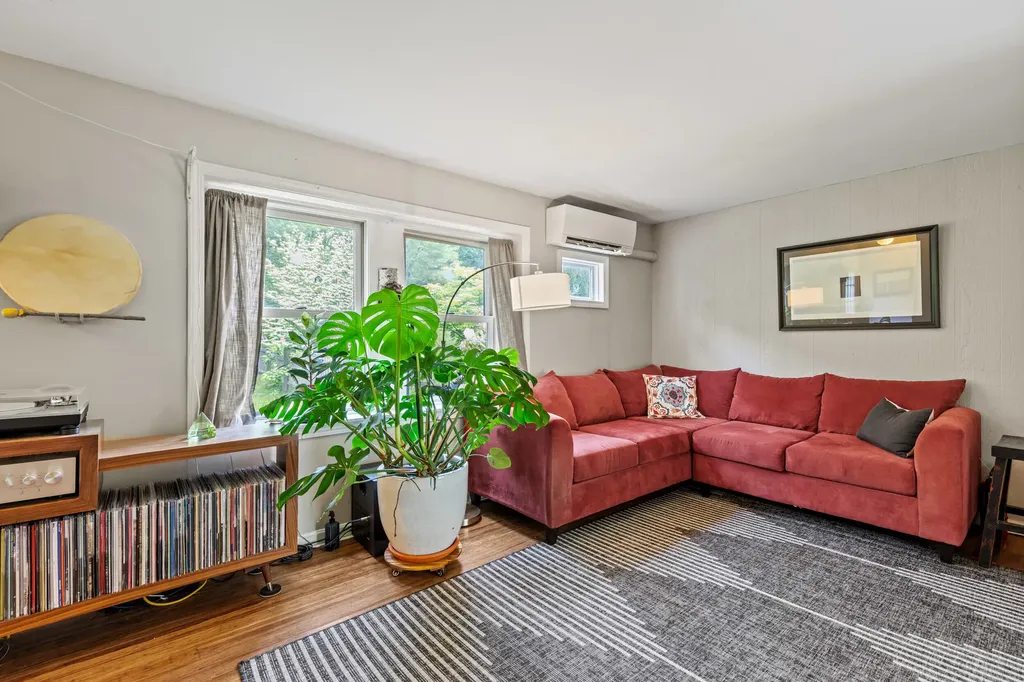 338 Royal Road North Yarmouth ME 04097