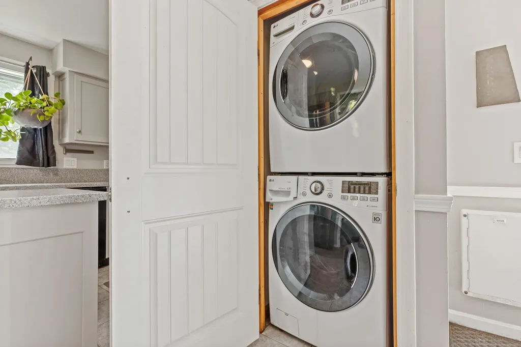 338 Royal Road North Yarmouth ME 04097