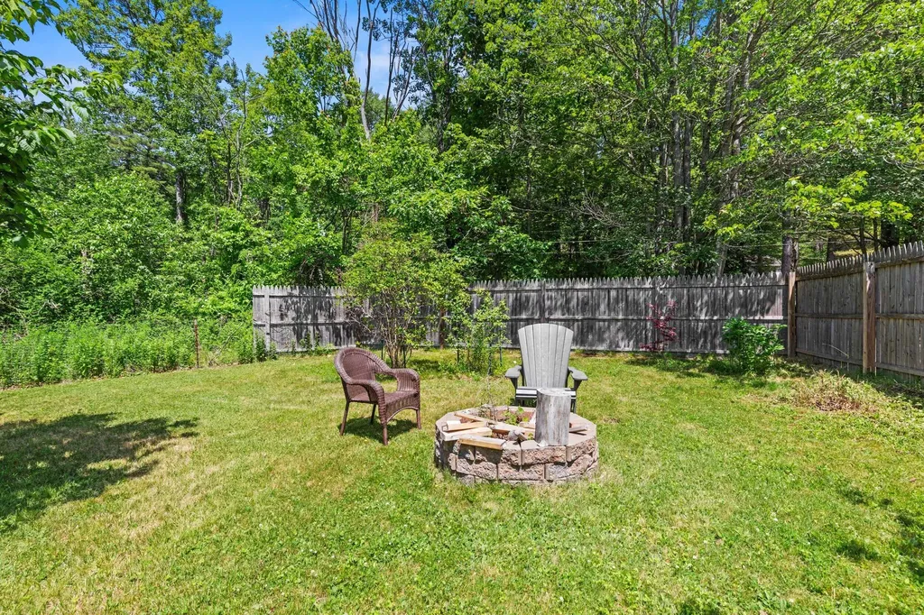 338 Royal Road North Yarmouth ME 04097