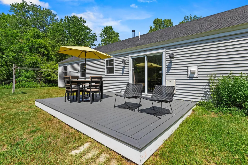 338 Royal Road North Yarmouth ME 04097