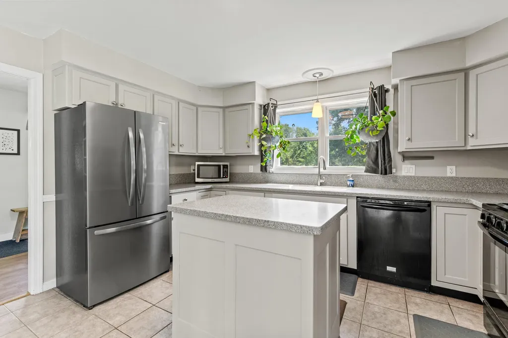 338 Royal Road North Yarmouth ME 04097