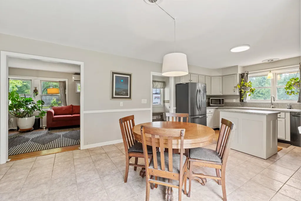 338 Royal Road North Yarmouth ME 04097