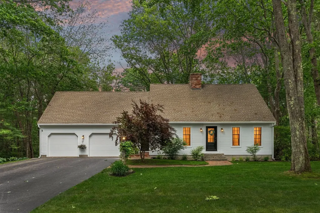 14 Pine Ledge Drive Scarborough ME 04074