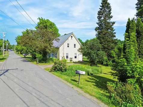7 Maple Street Vassalboro ME 04989