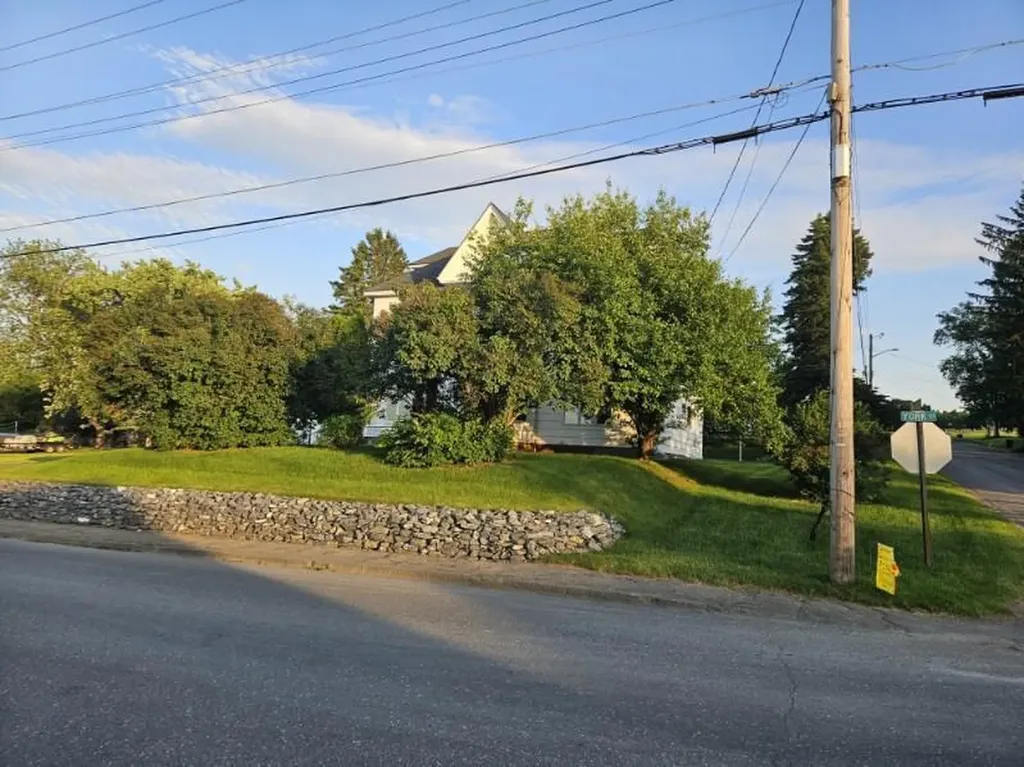 28 York Street Caribou ME 04736