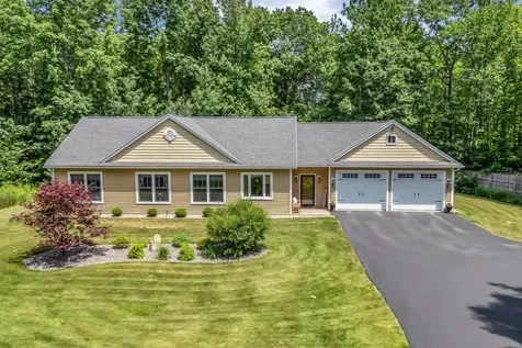 187 Hickory Drive Auburn ME 04210