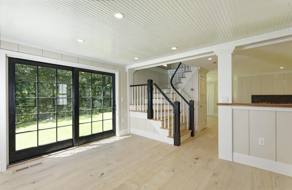 239 Ocean Point Road Boothbay ME 04544