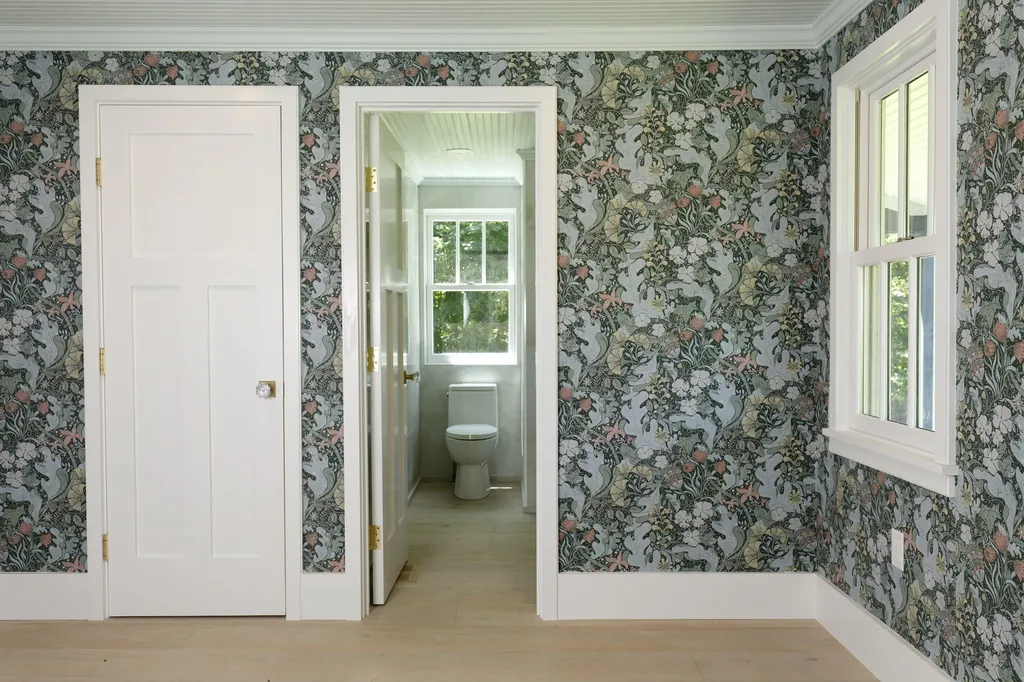 239 Ocean Point Road Boothbay ME 04544