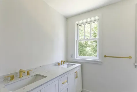 239 Ocean Point Road Boothbay ME 04544