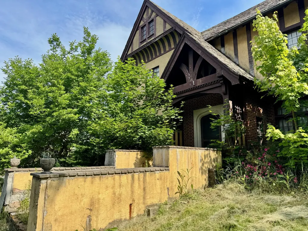 89 Talbot Avenue Rockland ME 04841