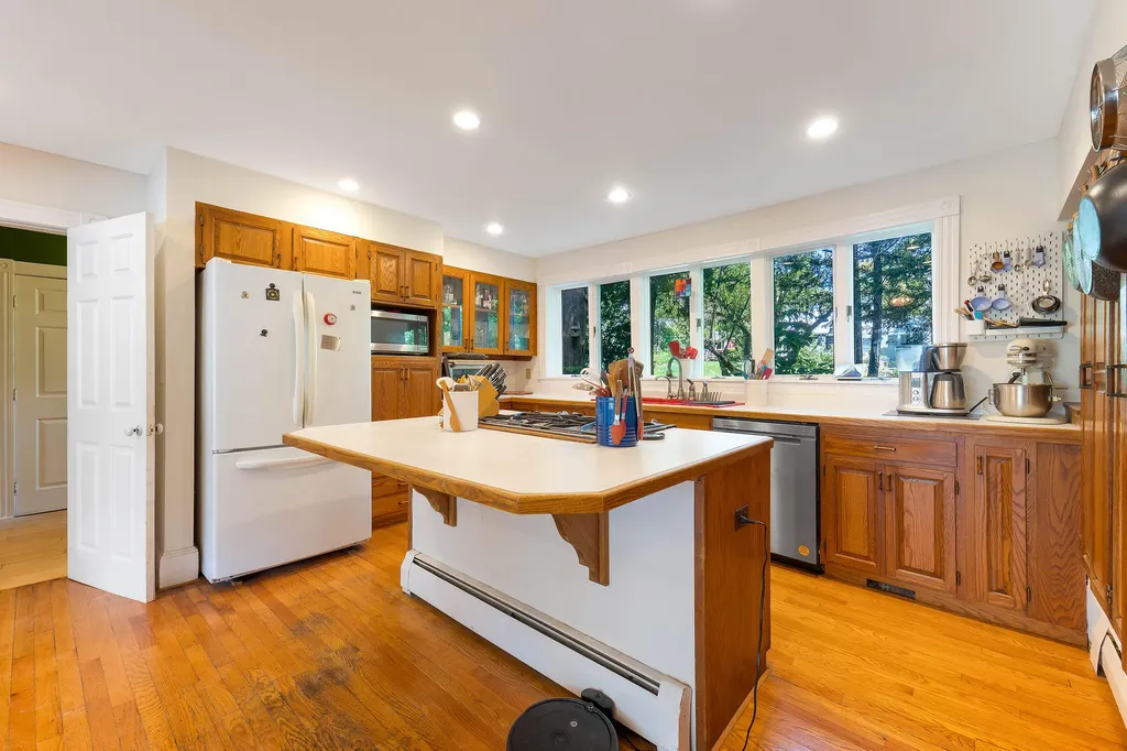 390 Front Street Bath ME 04530
