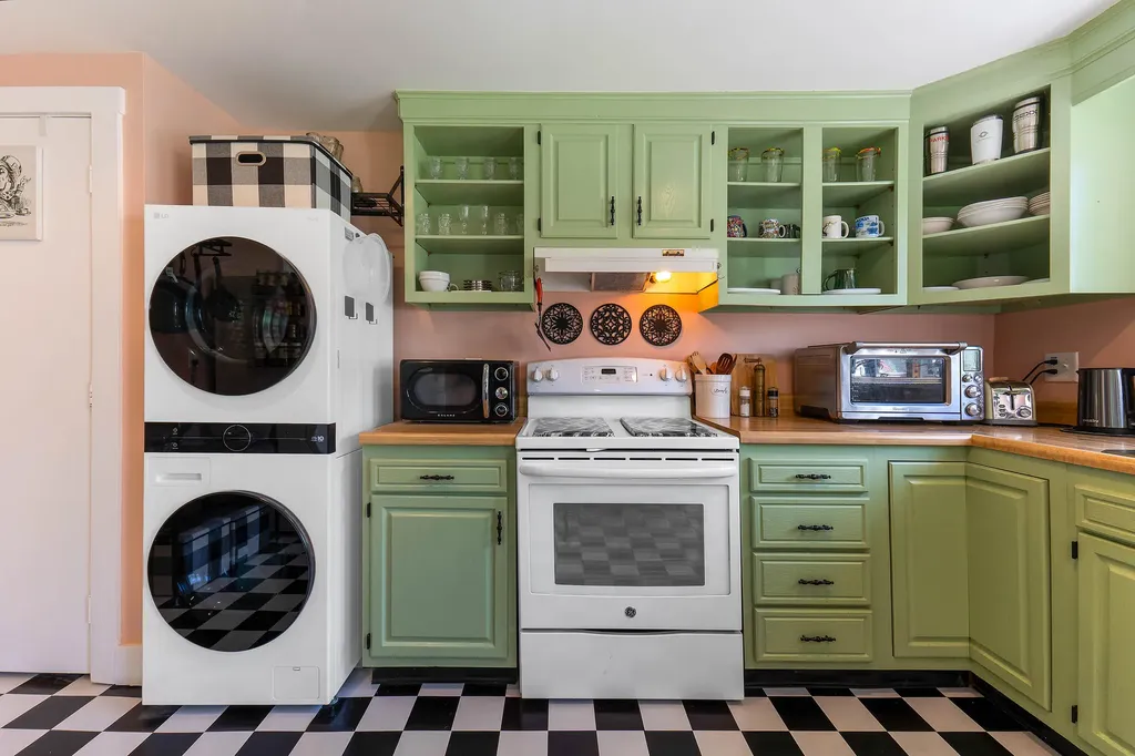 390 Front Street Bath ME 04530