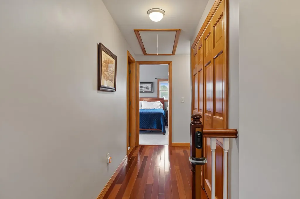 26 Elm Street South Thomaston ME 04858