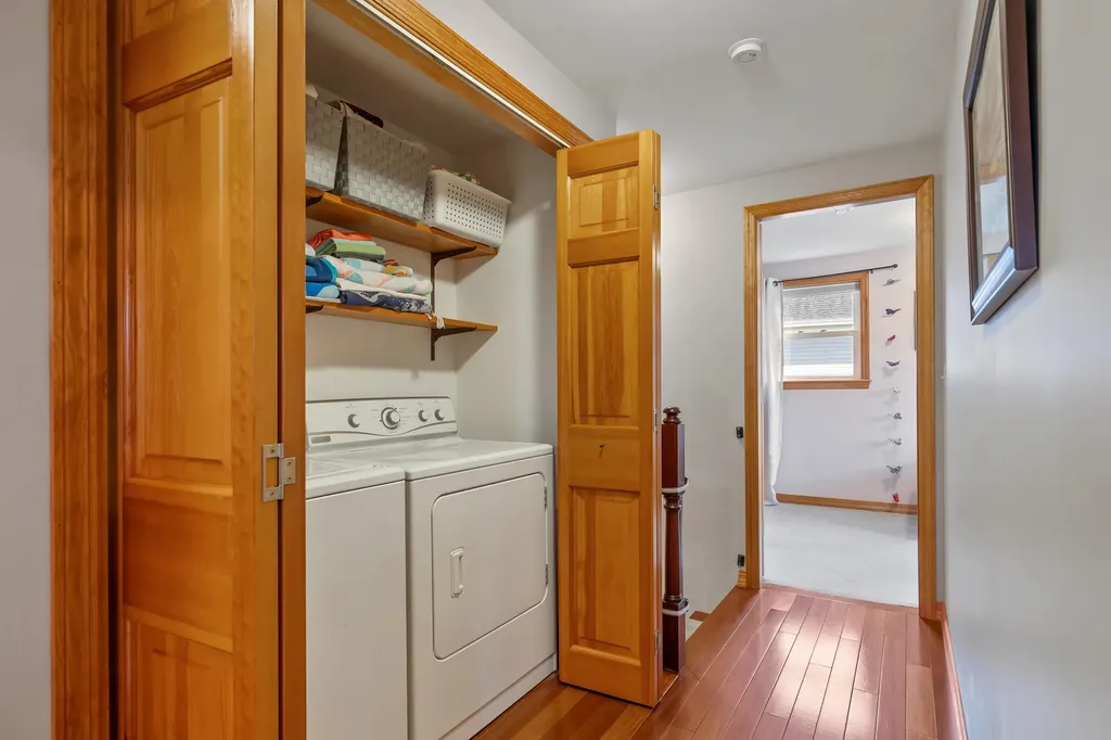 26 Elm Street South Thomaston ME 04858