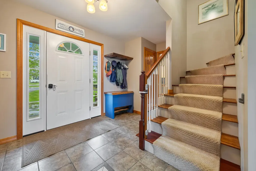 26 Elm Street South Thomaston ME 04858