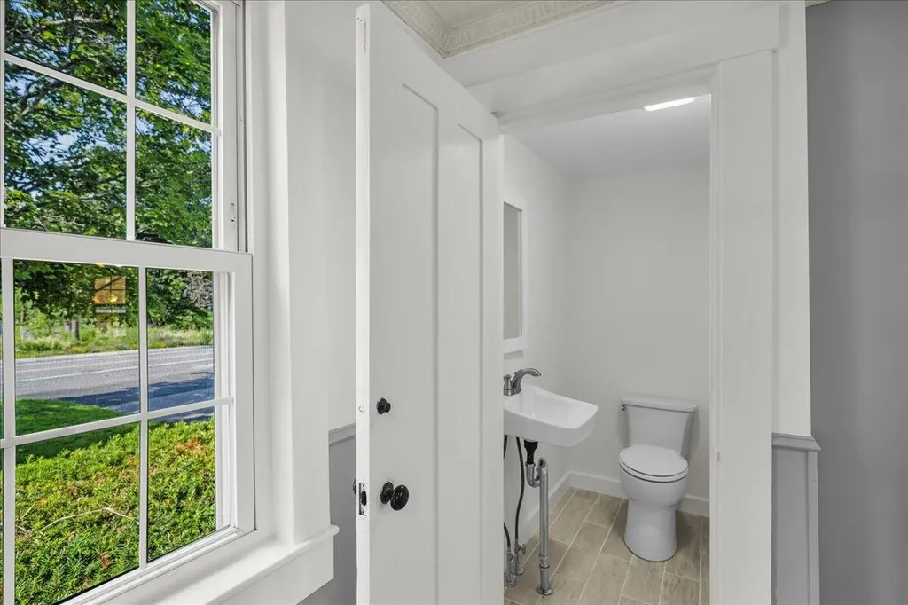 6 W Main Street Searsport ME 04974