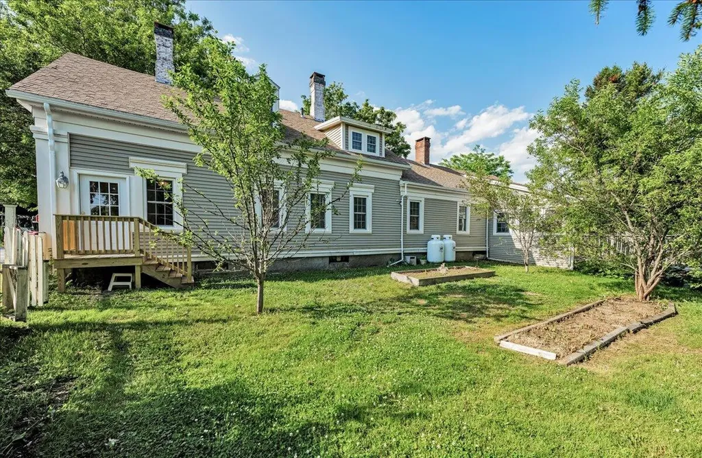 6 W Main Street Searsport ME 04974
