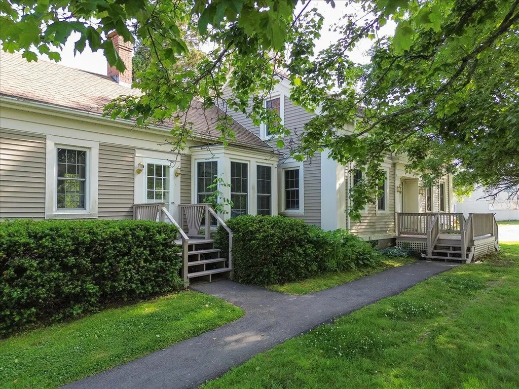6 W Main Street Searsport ME 04974