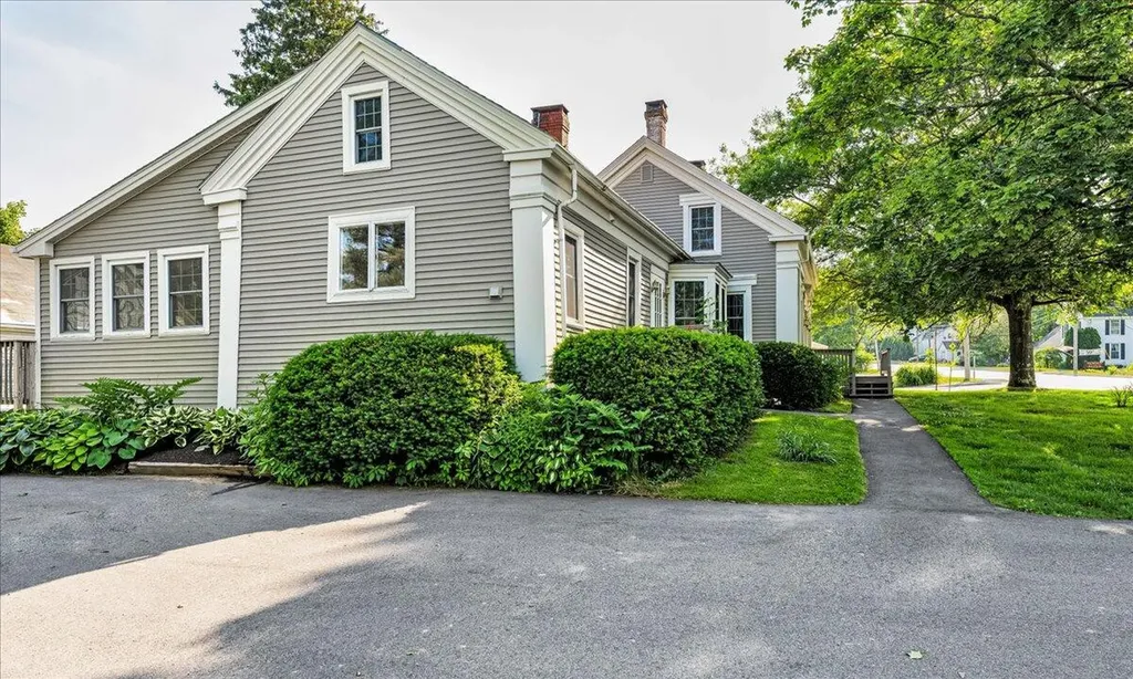 6 W Main Street Searsport ME 04974