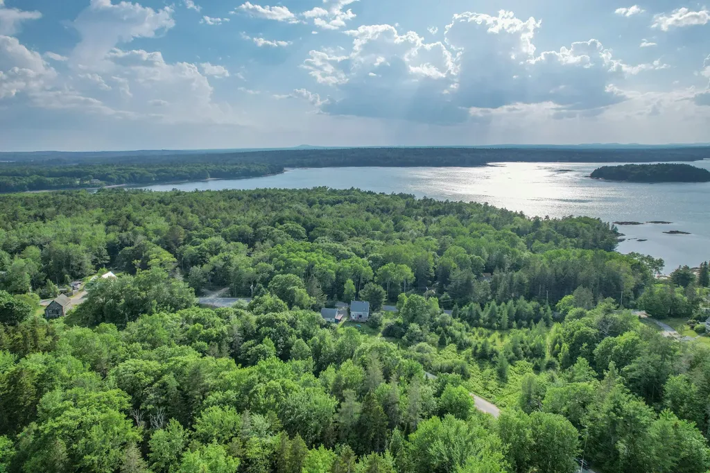 277 Taunton Drive Sullivan ME 04664