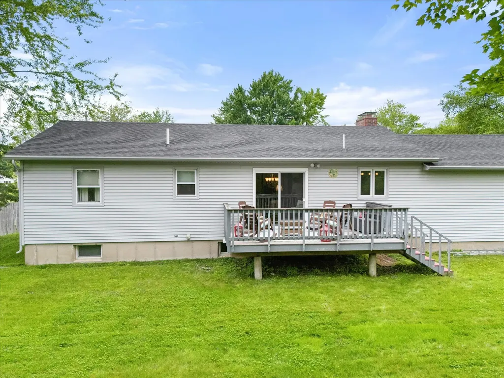 12 Friar Tuck Lane Brewer ME 04412