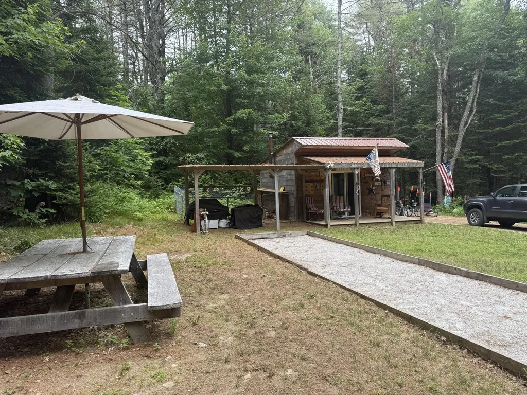 325 Calderwood Road Washington ME 04574