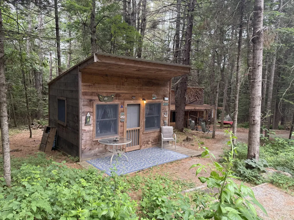 325 Calderwood Road Washington ME 04574