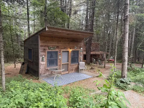 325 Calderwood Road Washington ME 04574