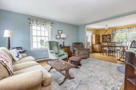 17 Ryefield Drive Scarborough ME 04074