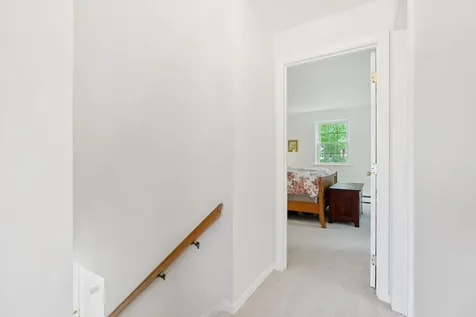 21 Arrowhead Drive Brunswick ME 04011