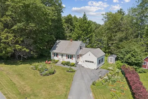 21 Arrowhead Drive Brunswick ME 04011