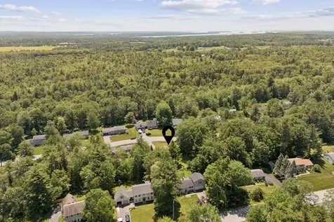 21 Arrowhead Drive Brunswick ME 04011