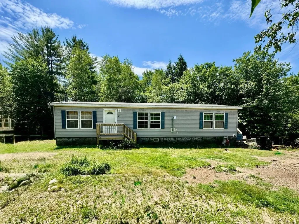 30 Meadow Lane Sabattus ME 04280