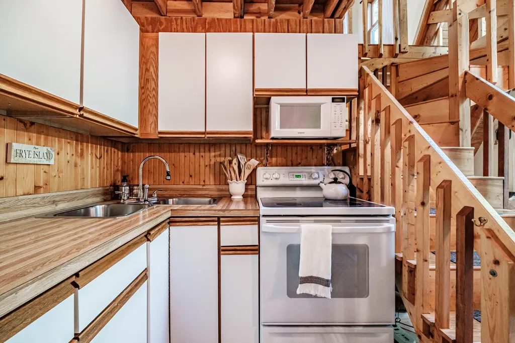 272 Leisure Lane Frye Island ME 04071