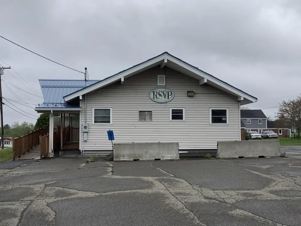 33 Davis Street Presque Isle ME 04769