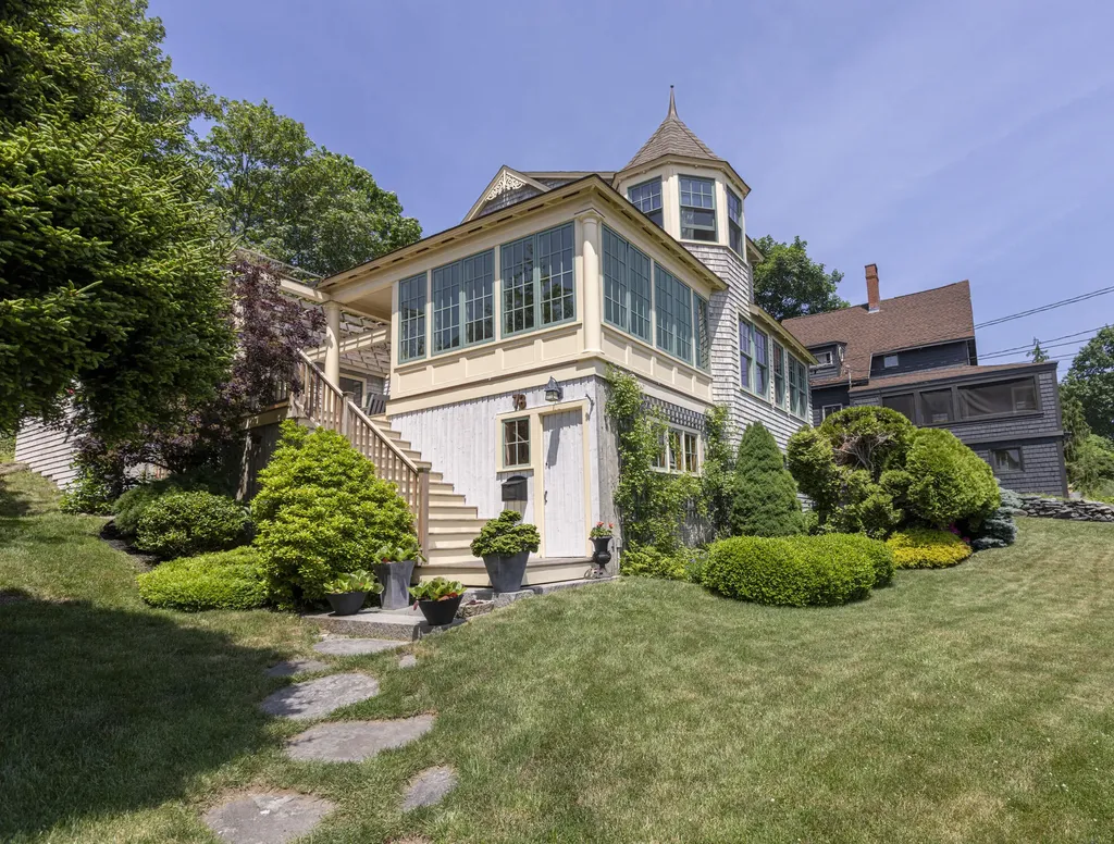 78 Seashore Avenue Portland ME 04108