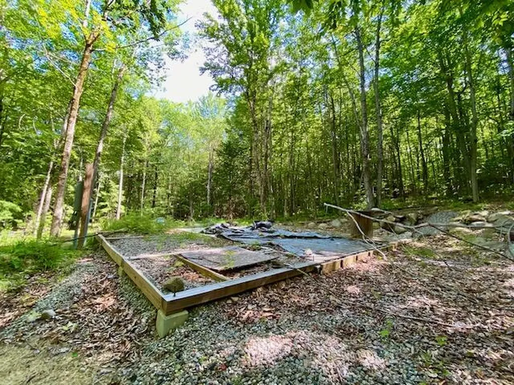 27 Nocturne Road Parsonsfield ME 04047