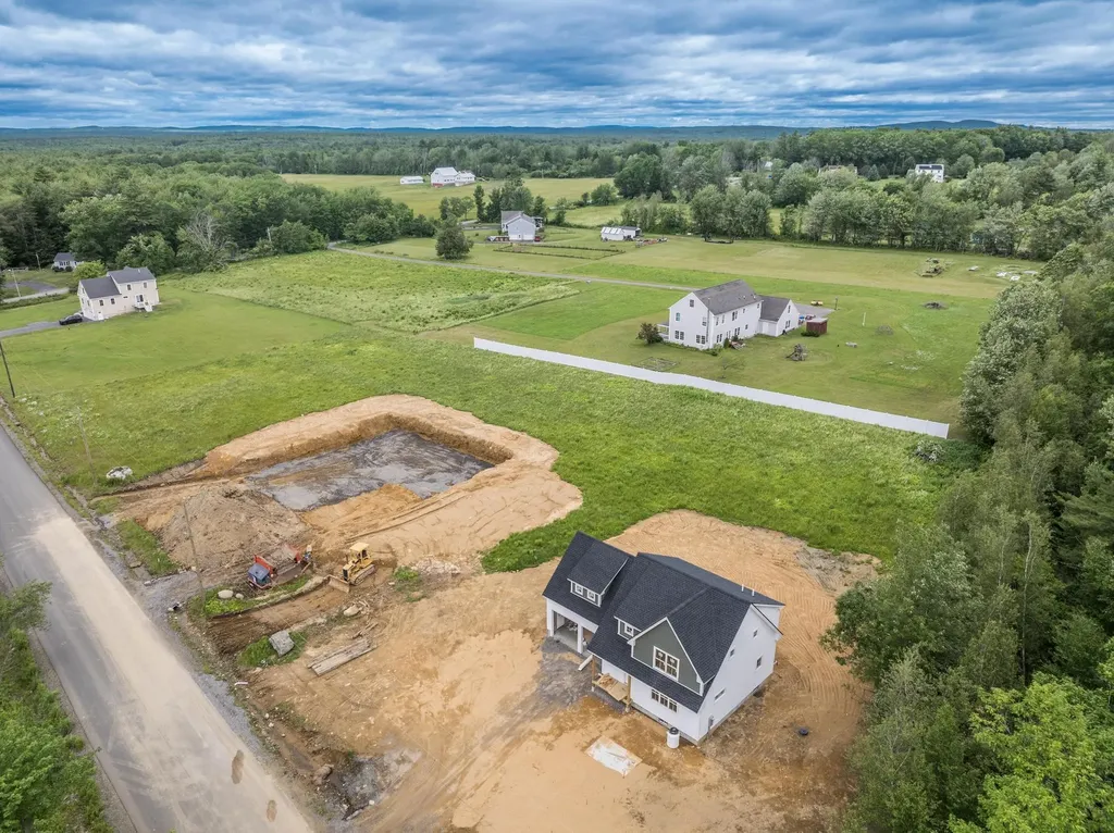 13 Tomahawk Lane Berwick ME 03901