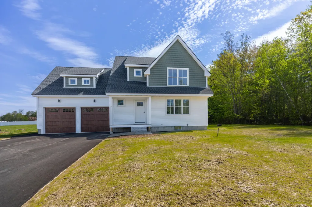 13 Tomahawk Lane Berwick ME 03901