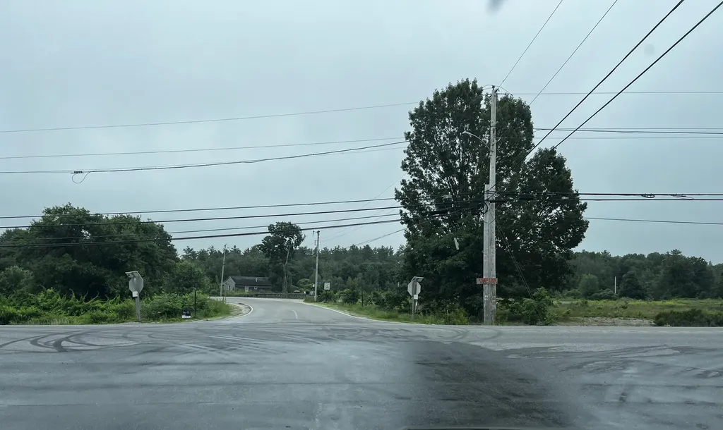 19 Day Road Lyman ME 04002