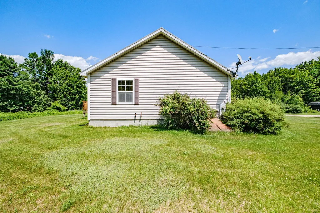 25 E Andrews Hill Road Otisfield ME 04270