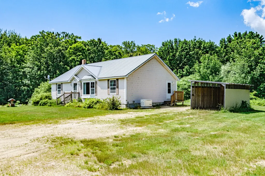 25 E Andrews Hill Road Otisfield ME 04270