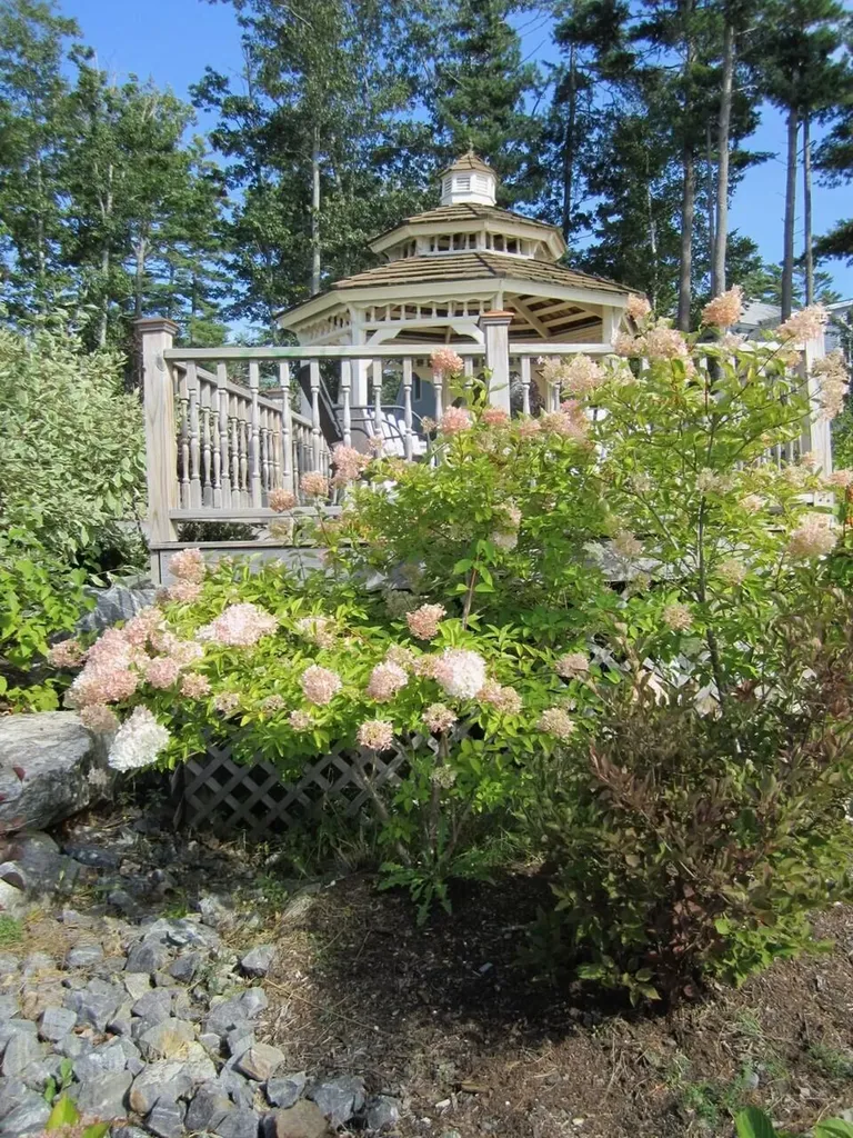 306 Eddy Road Edgecomb ME 04556