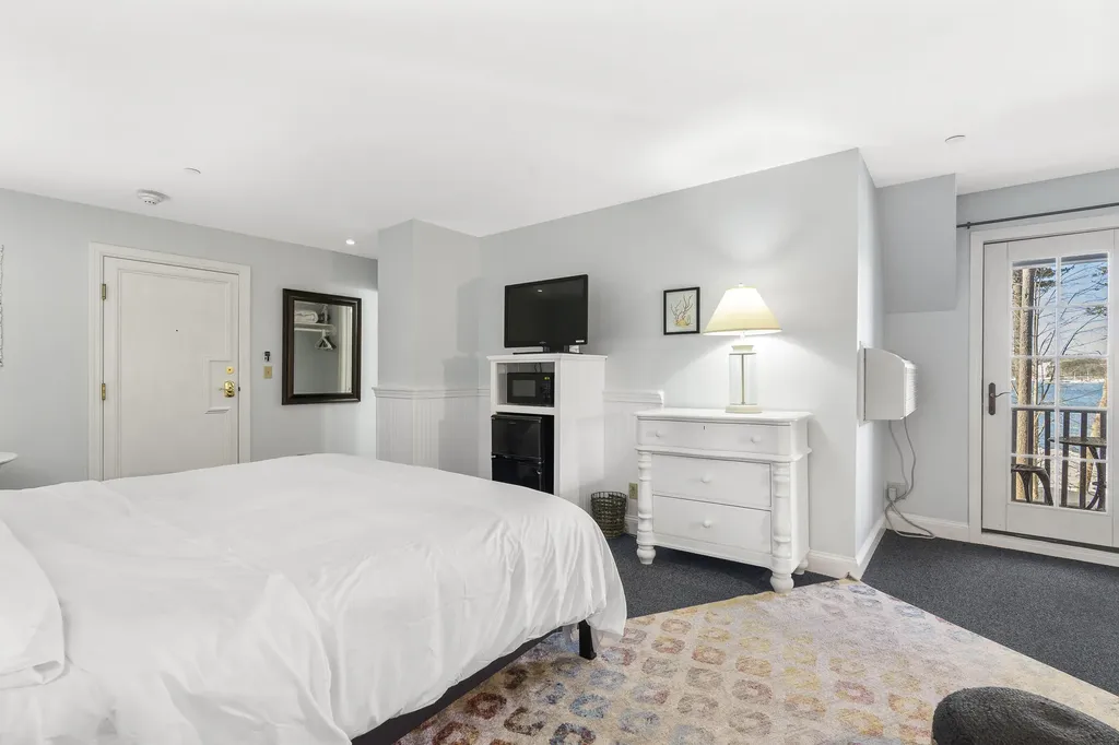 306 Eddy Road Edgecomb ME 04556