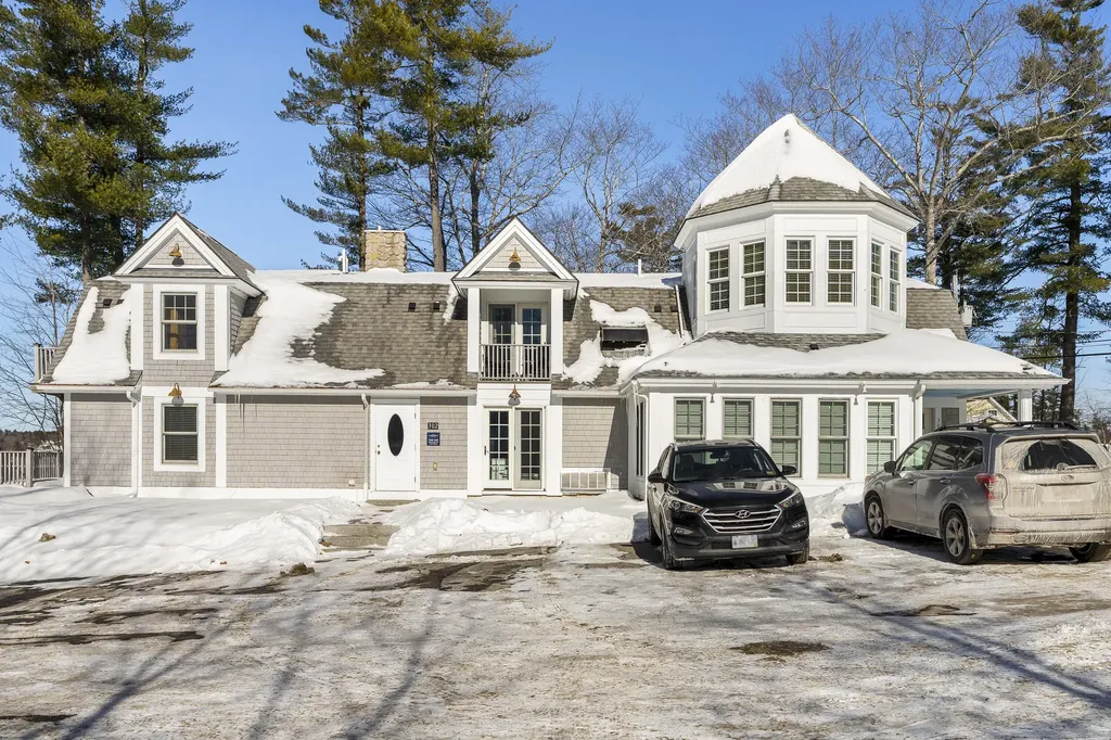 306 Eddy Road Edgecomb ME 04556