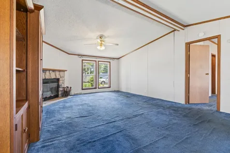 16 Larry Lane Brunswick ME 04011